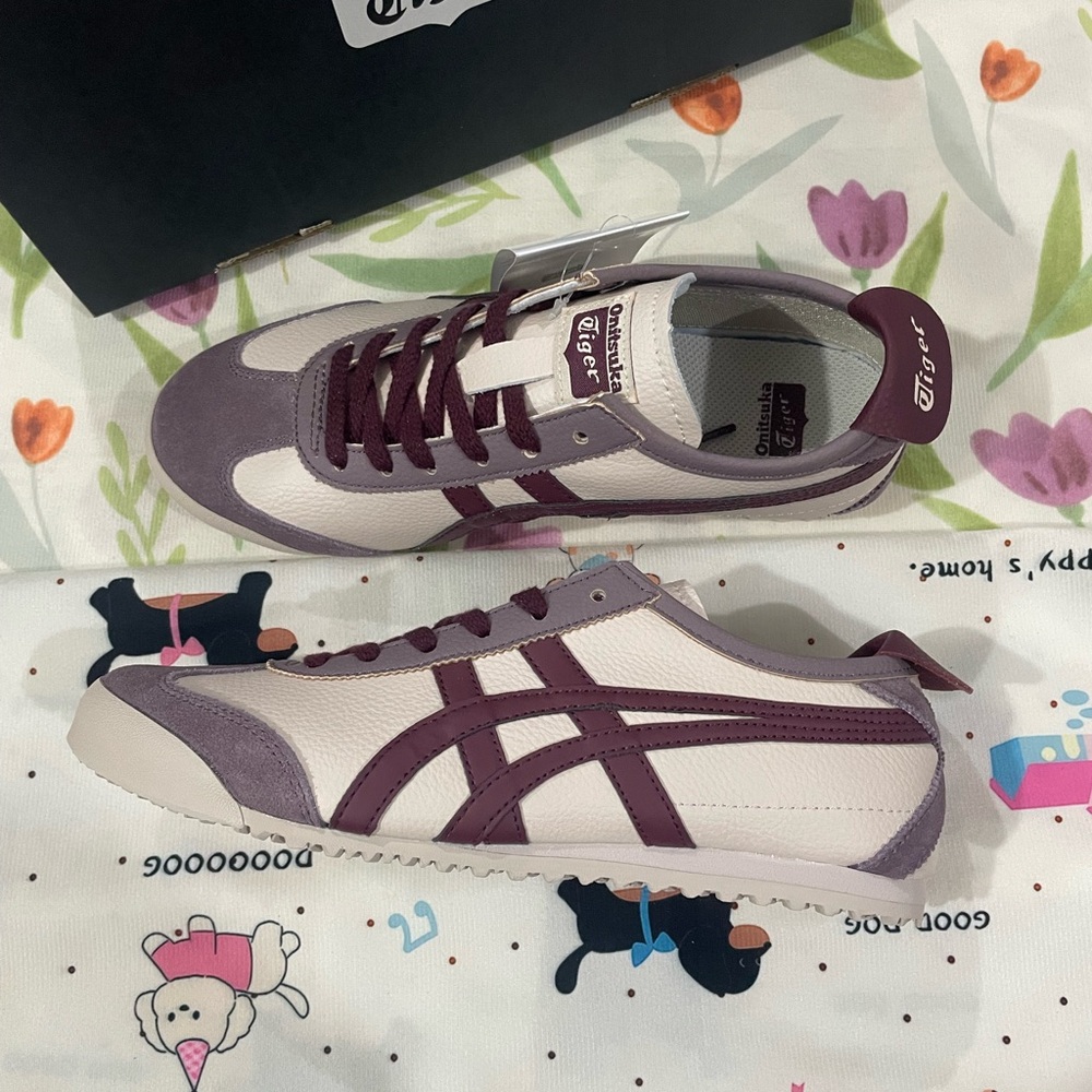 Onitsuka Tiger Mexico 66 Sneakers in Cream and Plum - Picture 4 of 6